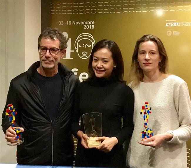 Hồng Ánh nhận giải thưởng Efebo d'Oro