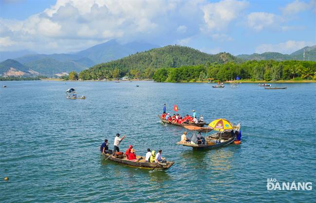Sông Cu Đê - địa điểm diễn ra giải đua thuyền truyền thống quận Liên Chiểu mở rộng.
