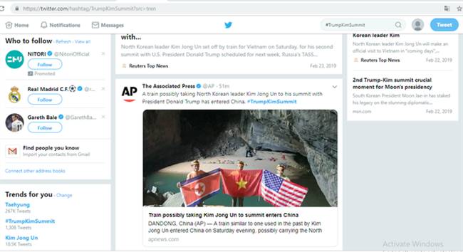 nh chụp màn hình Hãng thông tấn AP đưa hình ảnh quốc kỳ 3 nước Mỹ - Việt Nam - Triều Tiên trong hang Én (Quảng Bình) lên trang mạng xã hội Twitter - Ảnh do Sở Du lịch Quảng Bình cung cấp