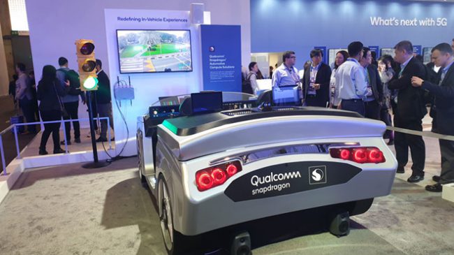 Hệ thống mô phỏng giải pháp công nghệ của Qualcomm cho xe tự hành. Ảnh: Hoàng Đình
