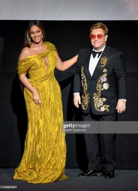 Beyoncé và Elton John trong buổi ra mắt phim The Lion King” tại London, Anh.