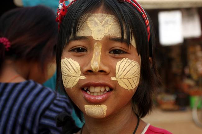 Đây là loại bột được người Myanmar sử dụng để dưỡng da, chống nắng