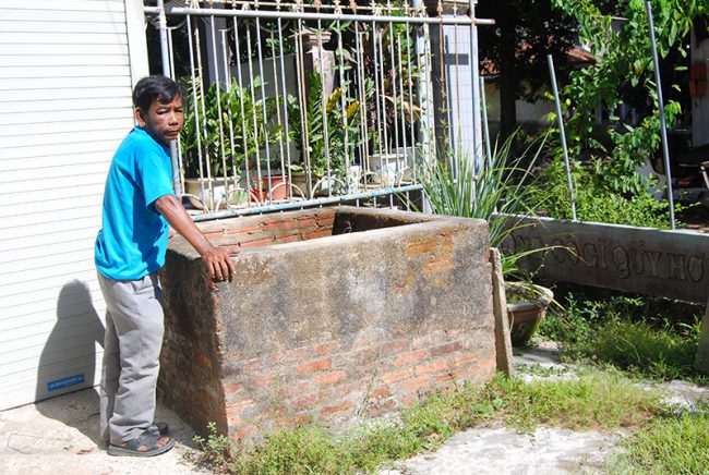 Giếng Chăm ở vườn ông Võ Lang (xã Tam Xuân 1).