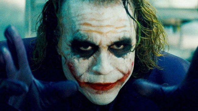 Heath Ledger trong vai Joker
