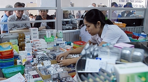 Bộ Y tế yêu cầu các doanh nghiệp kinh doanh thuốc trên địa bàn tổ chức các địa điểm trực bán thuốc 24/24 trong dịp Tết Nguyên Đán 2020.