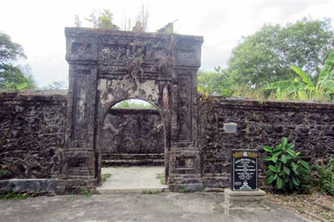 Lăng mộ của Nguyễn Phúc Tần ở Huế.