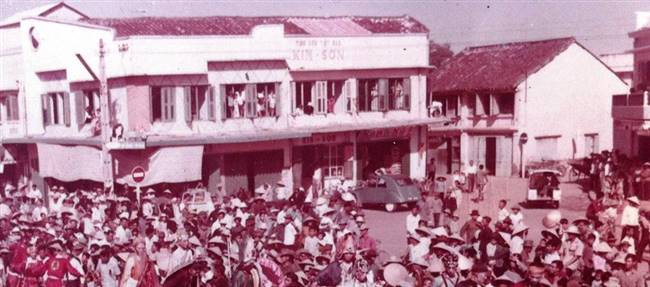 Tiệm cơm Kim Sơn Lầu năm 1967.