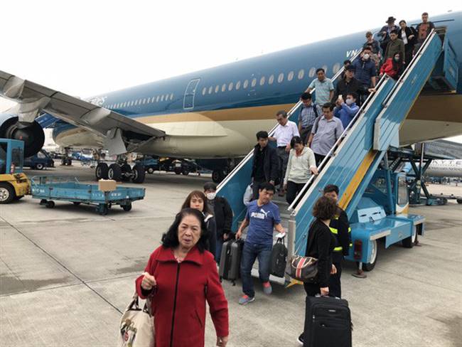 Du khách nước ngoài vào Việt Nam sẽ được cấp visa điện tử - Ảnh tư liệu: QUANG THẾ