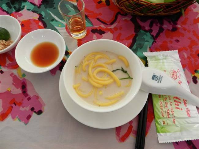 Ngon lành bánh canh bắp, ảnh: Tạ Tri.
