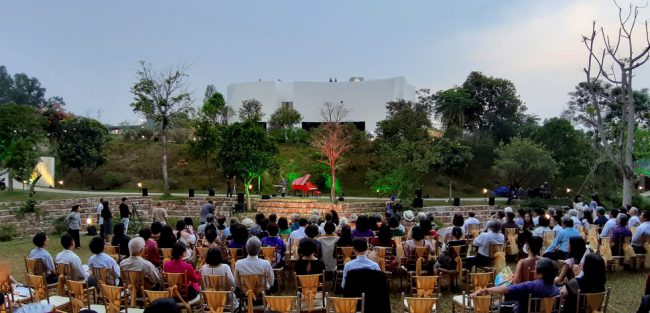 Nơi đây còn là không gian cho những chương trình hòa nhạc lớn. Trong ảnh là chương trình hòa nhạc khai trương không gian.
