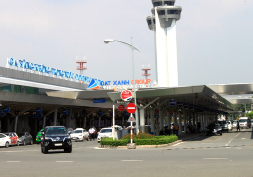 Sân bay Tân Sơn Nhất đang đón gần 40 triệu hành khách mỗi năm.