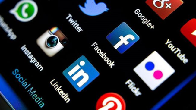 Hơn 56% số thông tin cá nhân bị lộ trong 6 tháng đầu năm 2018 là từ 6 mạng xã hội phổ biến nhất thế giới. Ảnh: Wearesocial