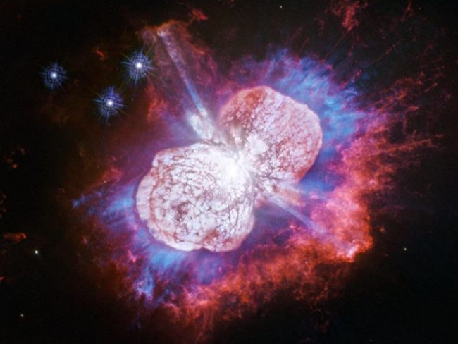 Kính viễn vọng Không gian Hubble của NASA và ESA đã thu được cảnh tượng này của Eta Carinae. Ảnh: NASA.