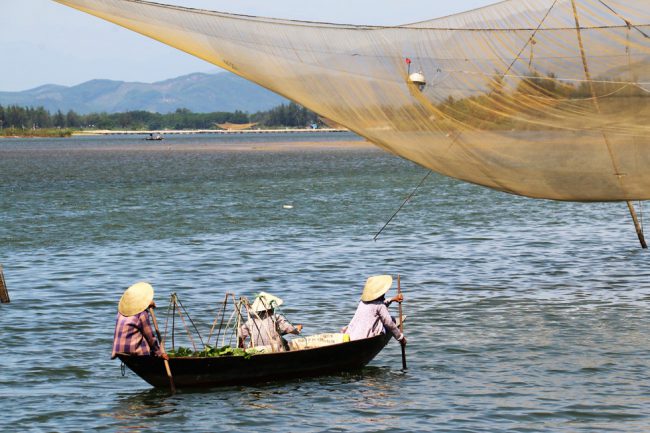 Mẹ đi chợ về