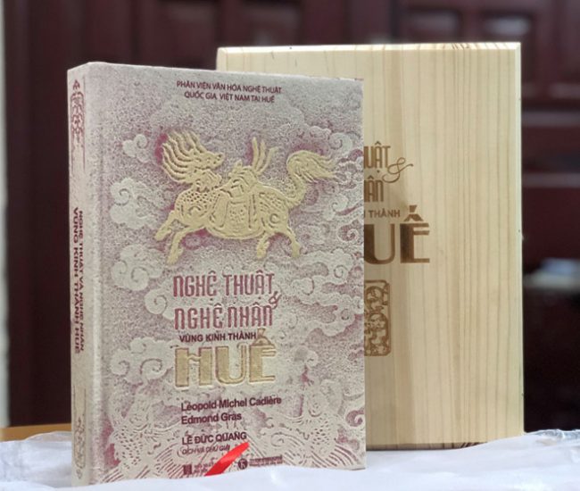 Ấn bản Long Mã của cuốn sách.