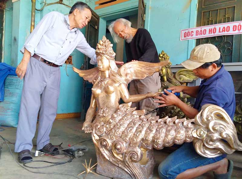 Tượng Hải Long Vương. Ảnh: PHẠM LỘC