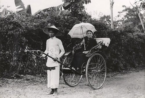 Xe kéo xưa.